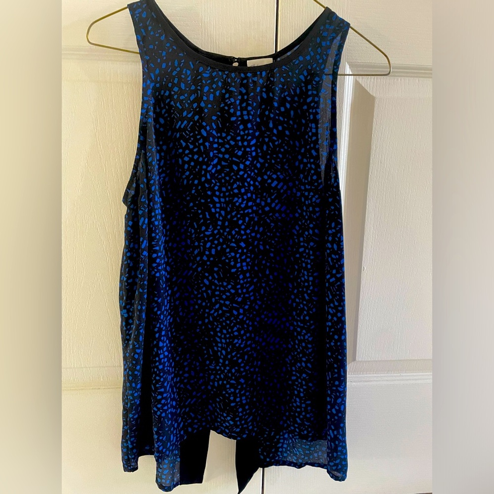 Dynamite - Black and Blue Patterned Sleeveless, Open-Slit Back Blouse